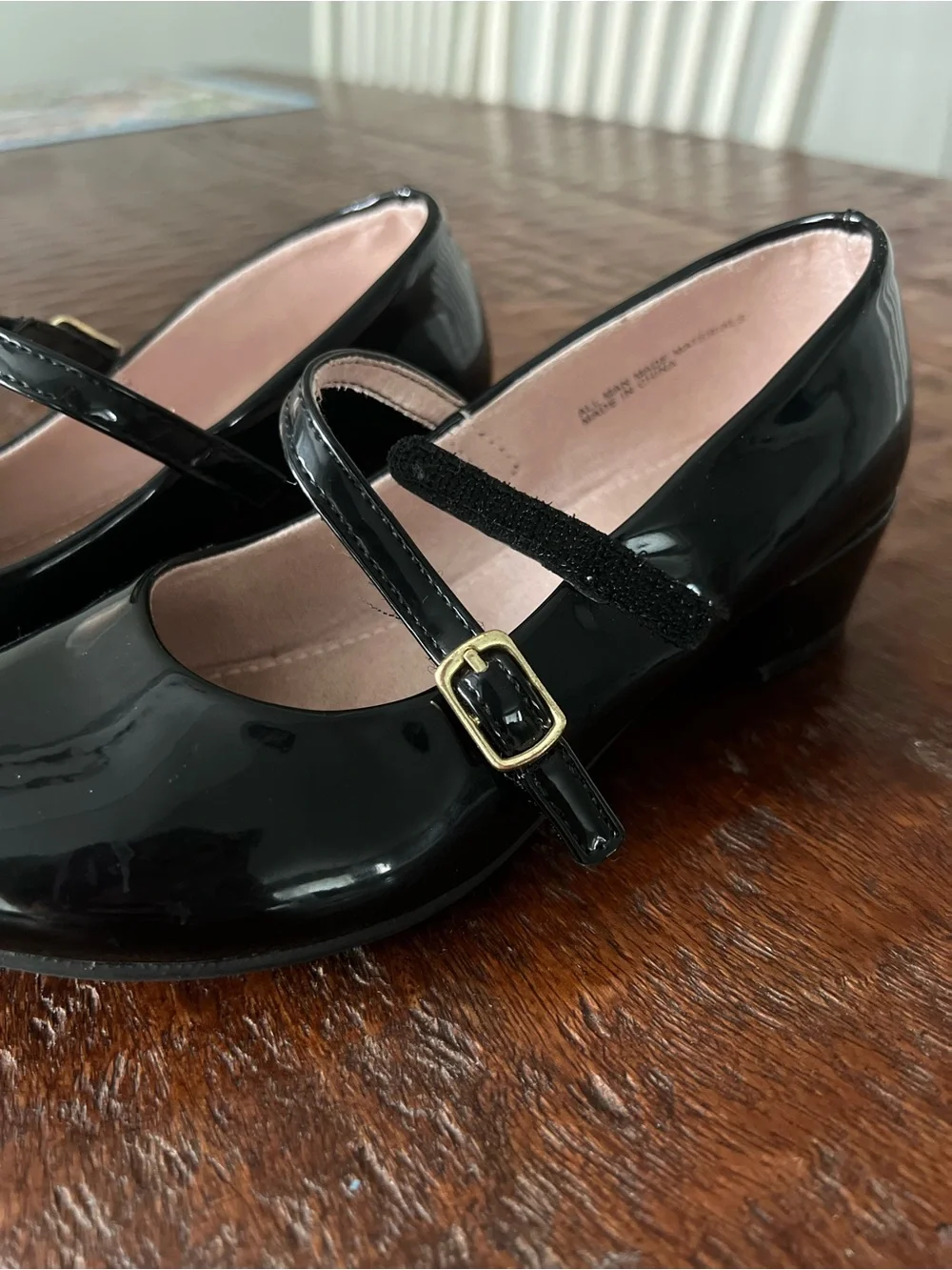 Girls' Black Patent Mary Jane Dress Shoes size 1